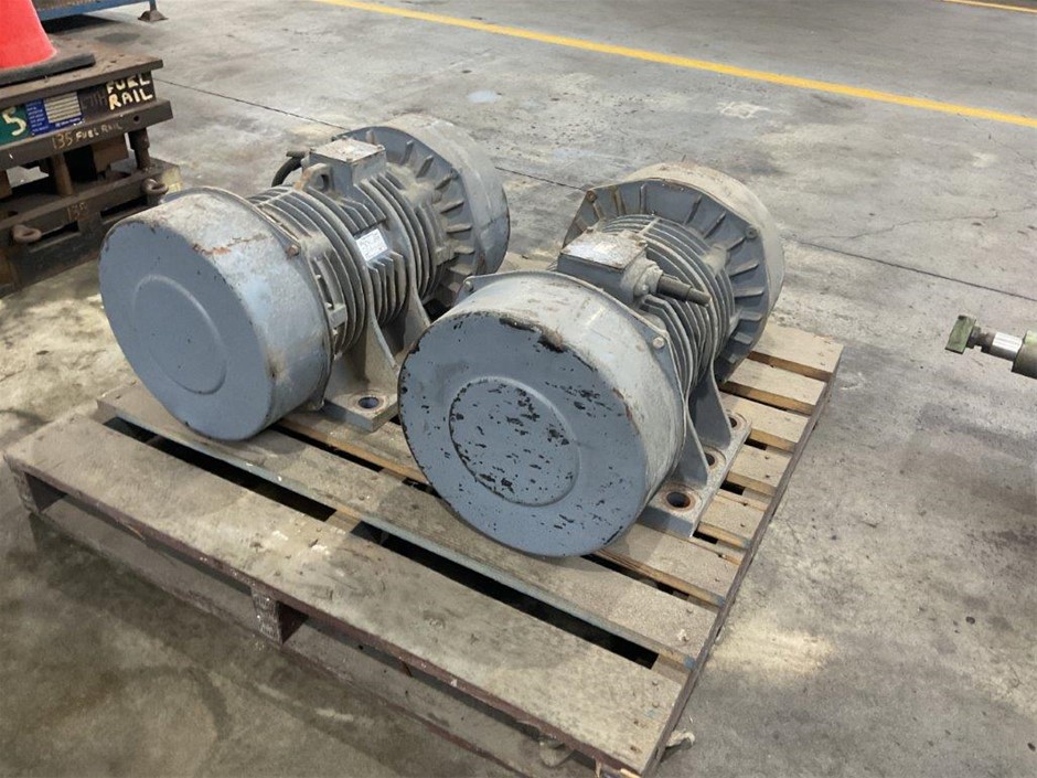 2 x Uras Industrial Vibration Motors