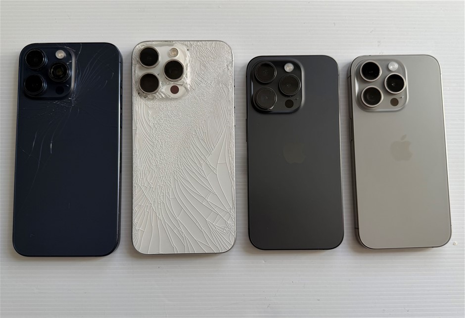 Apple iPhone 15 Pro Max 256Gb / 15 Pro 128Gb - For Parts (Lot of 4)