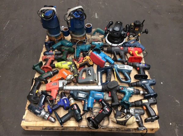 Ryobi/Ozito/BOSCH Mixed Brand and Model Electric Drill/Power Tools