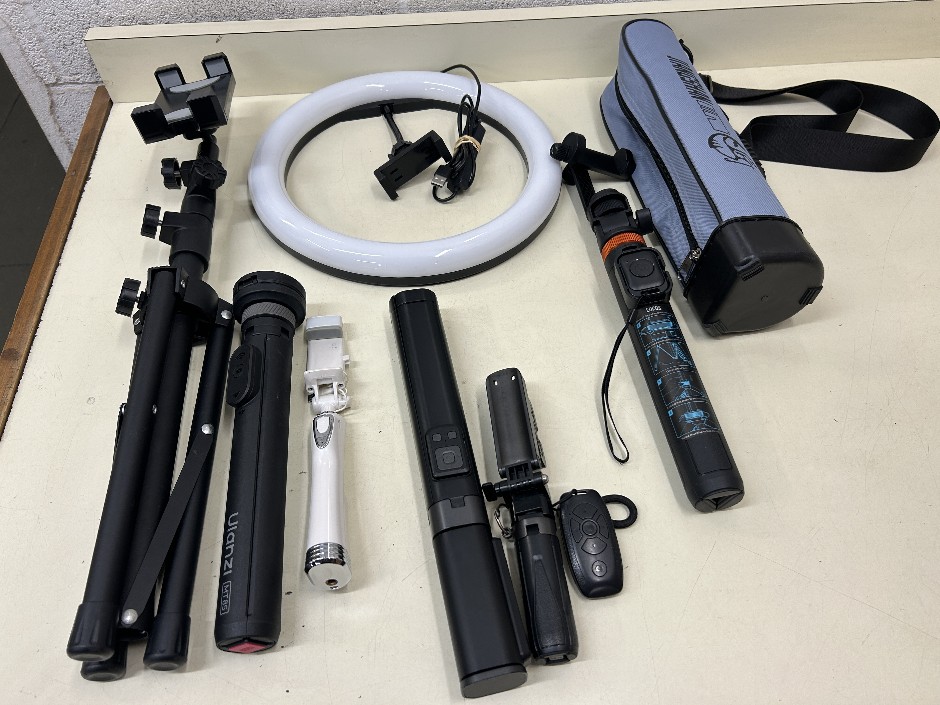 8 x Assorted Cameras Accessories including