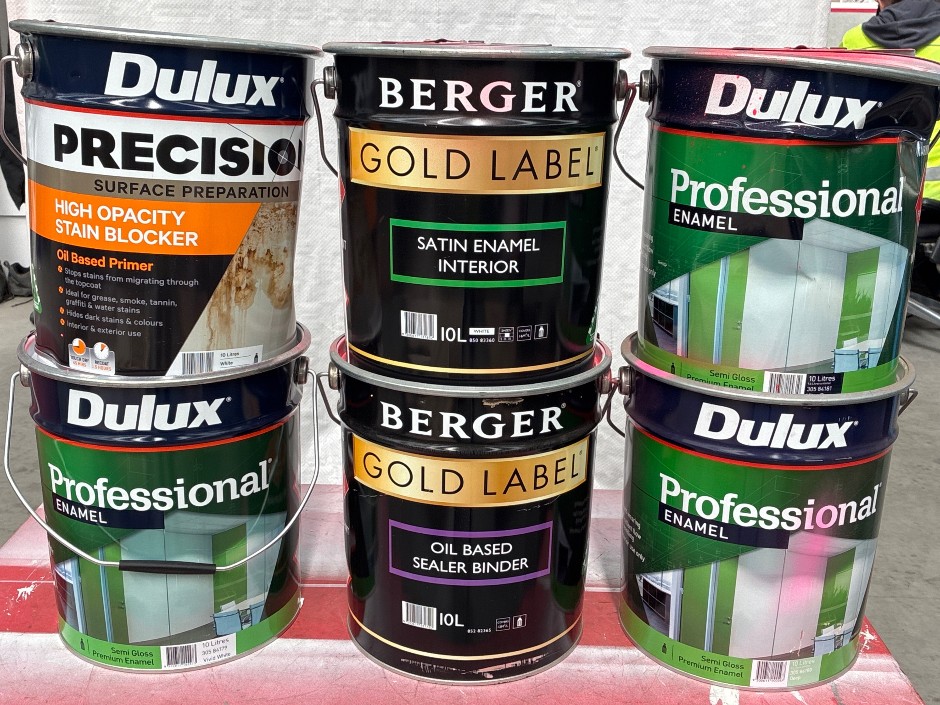 6 x Tubs 10lt Assorted Paint