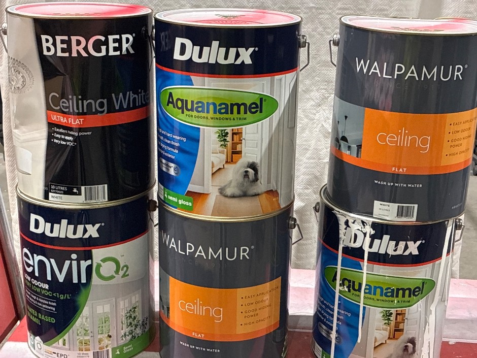 6 x Tubs 10lt Assorted Paint