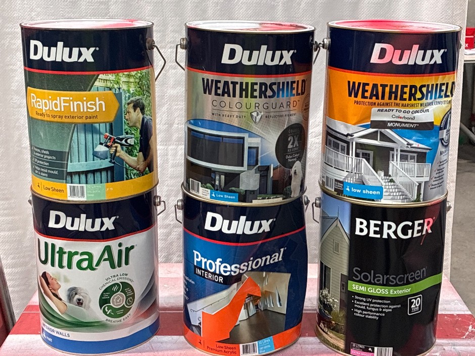 6 x Tubs 10lt Assorted Paint