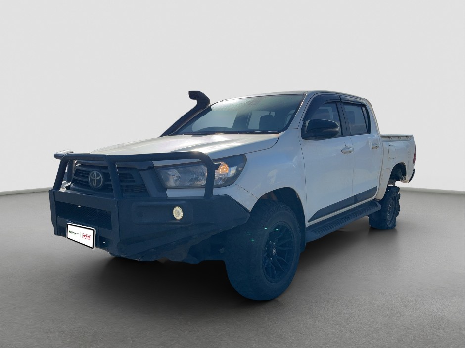2023 Toyota Hilux SR Diesel