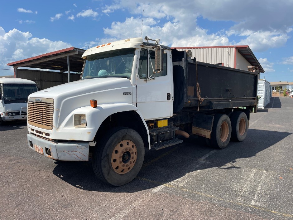 2004 Freightliner FL80 FL80 6x4 Tipper