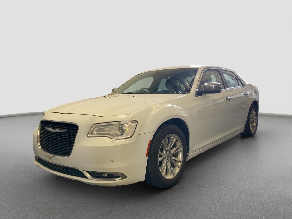 2015 Chrysler 300 C Petrol - WOVR INSPECTED