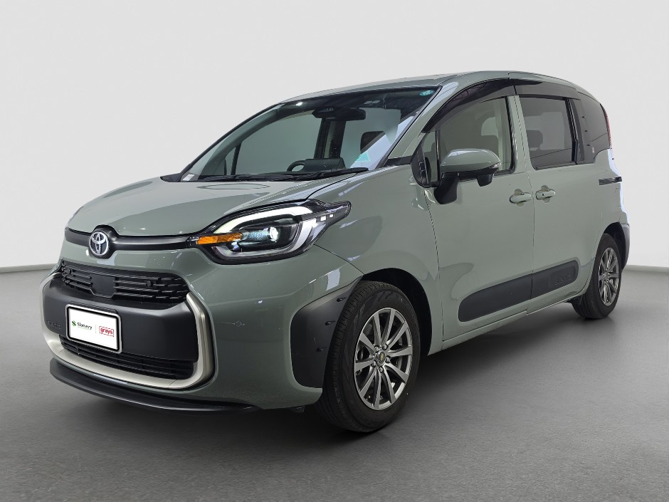 2023 Toyota Sienta Z Hybrid - IMPORT