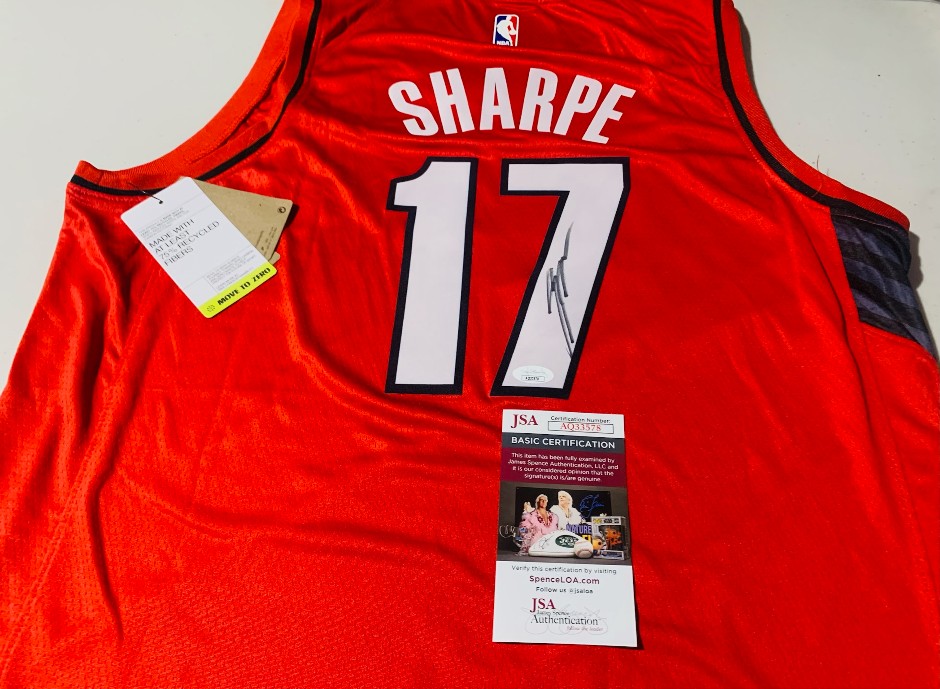 <p>Shaedon Sharpe Signed Jordan Basketball Jersey - Rookie auto</p>