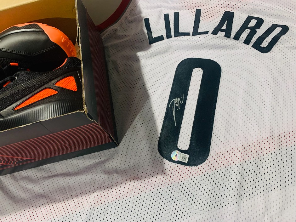 Damian Lillard signed Jersey and basketball shoes in box - Portland trai