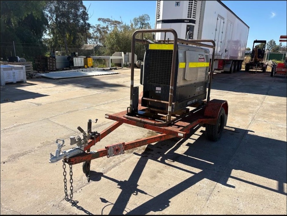 <p>2011 Lincoln Vantage 400 Trailer Mounted Welder **Mildura**</p>