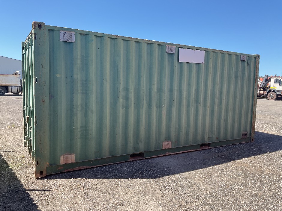 <p>20 Foot Shipping Container **Pooraka SA**</p>