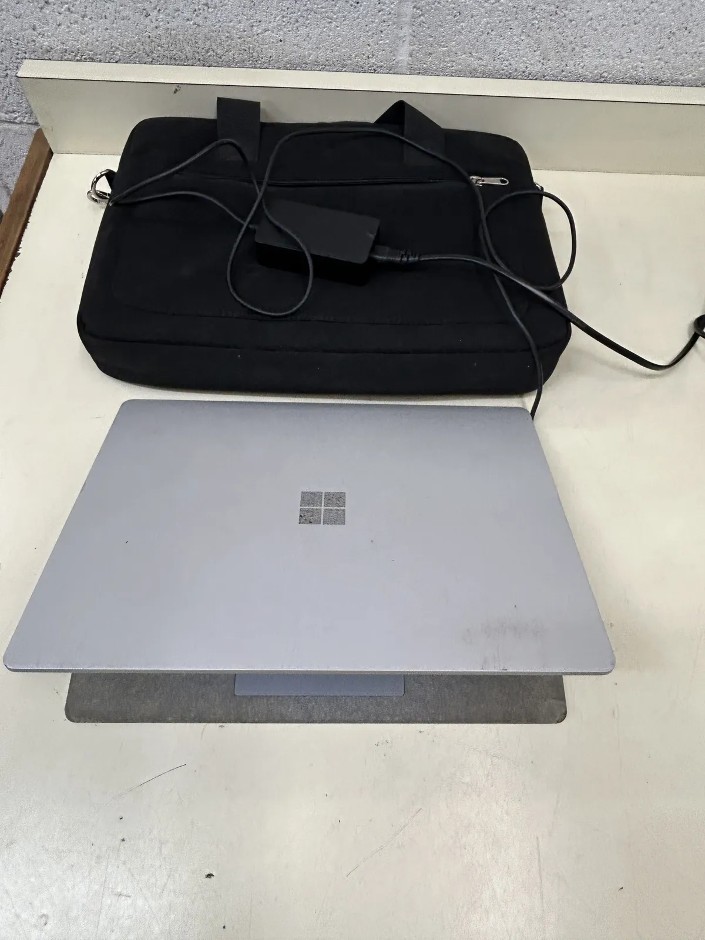 Microsoft 1769 Corporation Surface  ( 13.5 Inch ) Laptop
