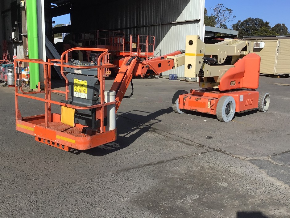 08/2005 JLG E400AJPM Electric Boom Lift