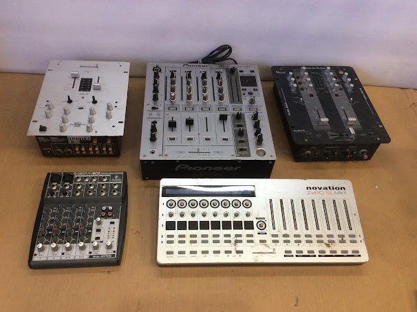 Behringer Xenyx 802 Mixer&Novation ZeRO SL MkII USB Midi Controller&Stanton