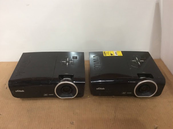 Vivitek D952HD DLP Projector (Lot of 2)