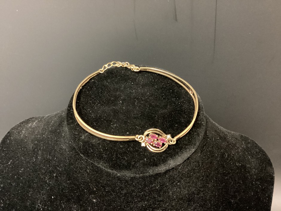 Acid Tested Yellow Gold, Ruby Bangle