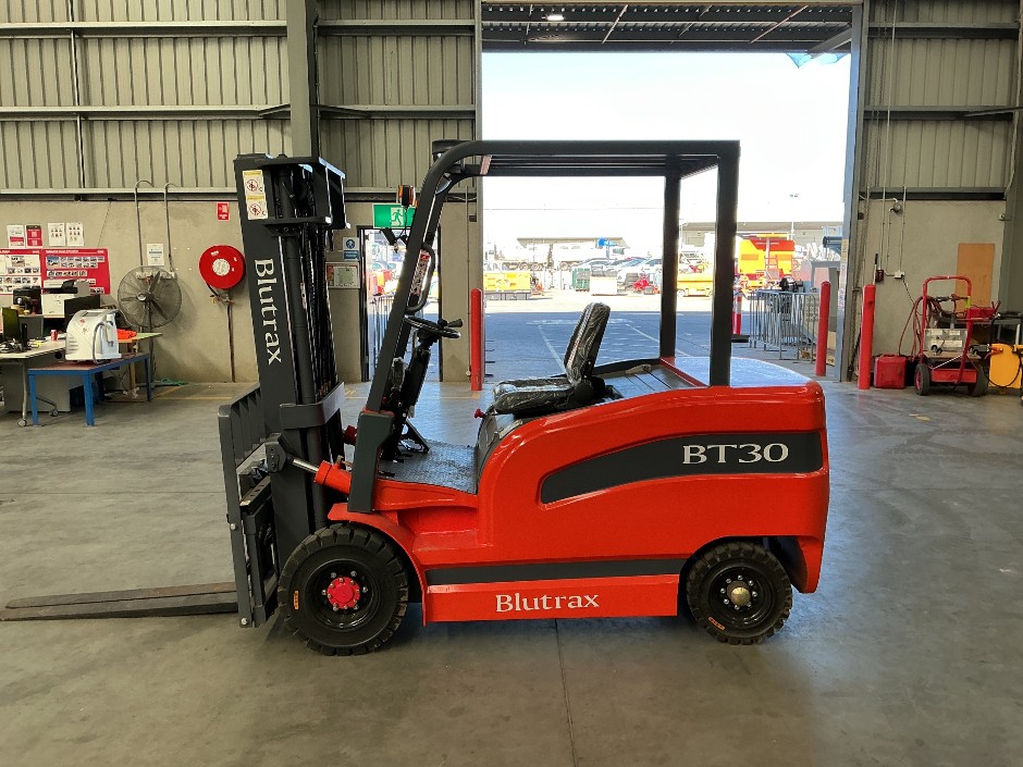 2026 Blutrax BT30 Electric Forklift