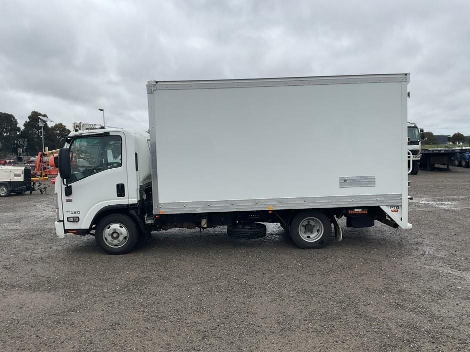2021 Isuzu NNR   4x2 Pantech