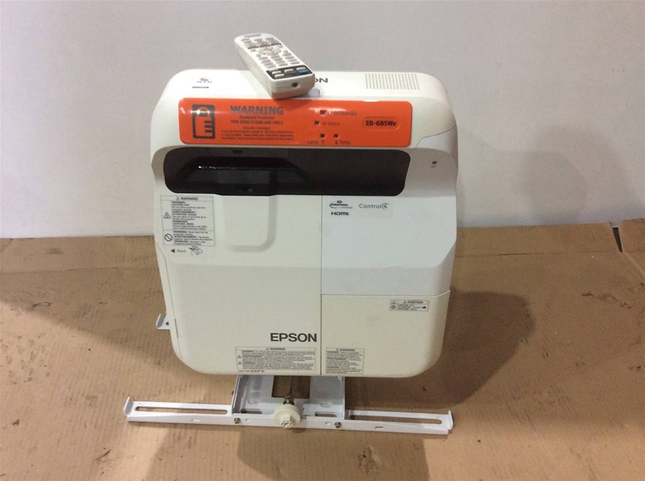 Epson EB-685We WXGA 3LCD Ultra Short Throw Projector With Remote & Wall
