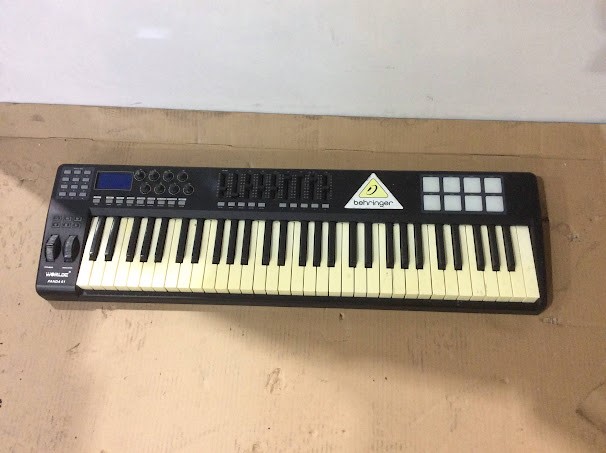 WORLDE PANDA61 Portable MIDI Keyboard