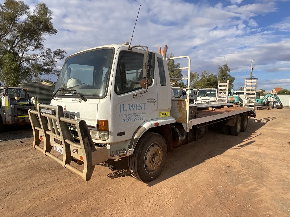 2008 Mitsubishi Fuso Fighter FN 600   6x4 Tray Truck