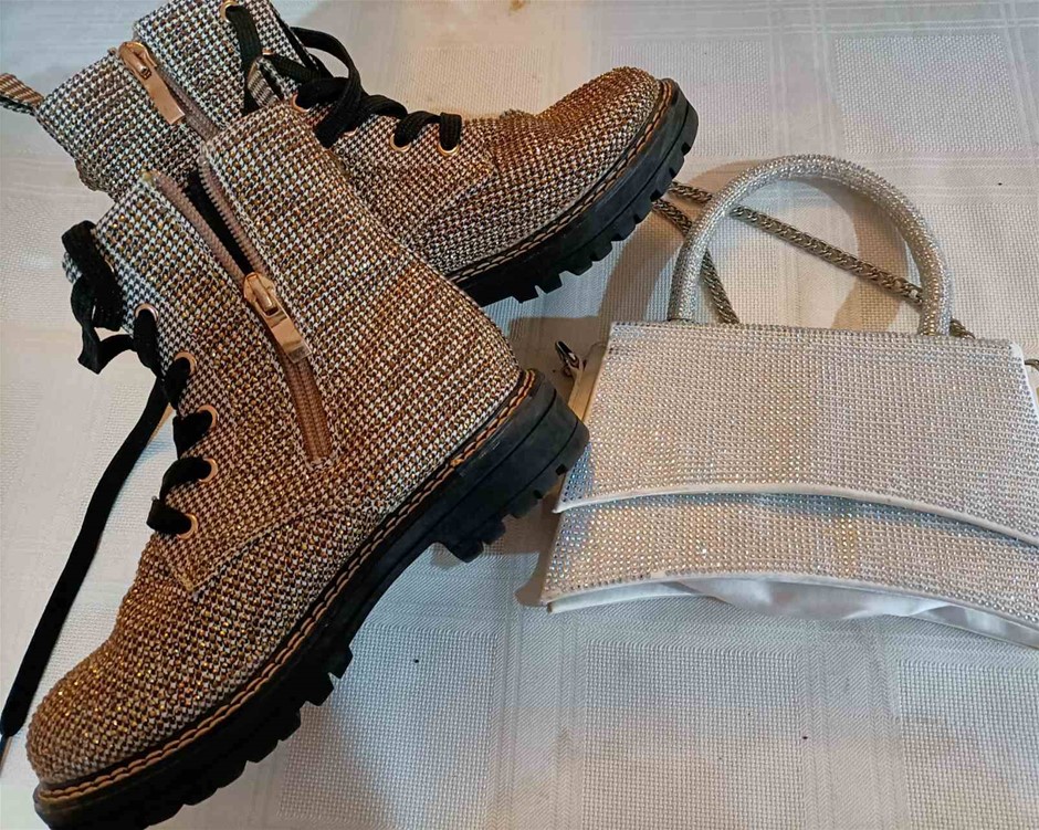 Young Girls High Quality Fashion . Others
