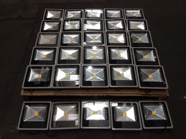 Mixed Brand and Model LED Flood Light (Lot of 30)