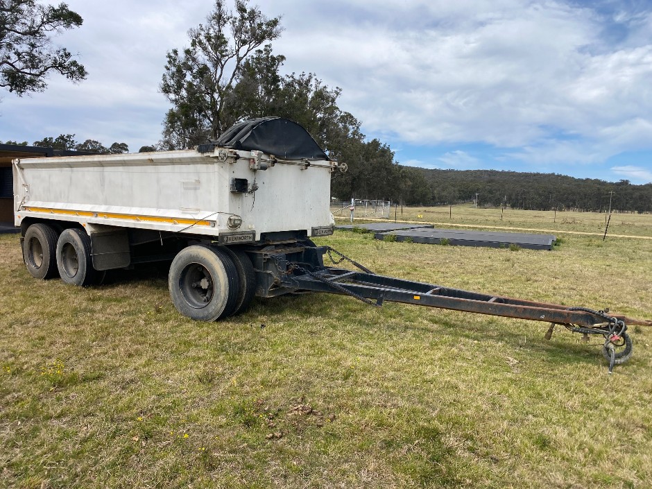 Super Dog Tipping Trailer