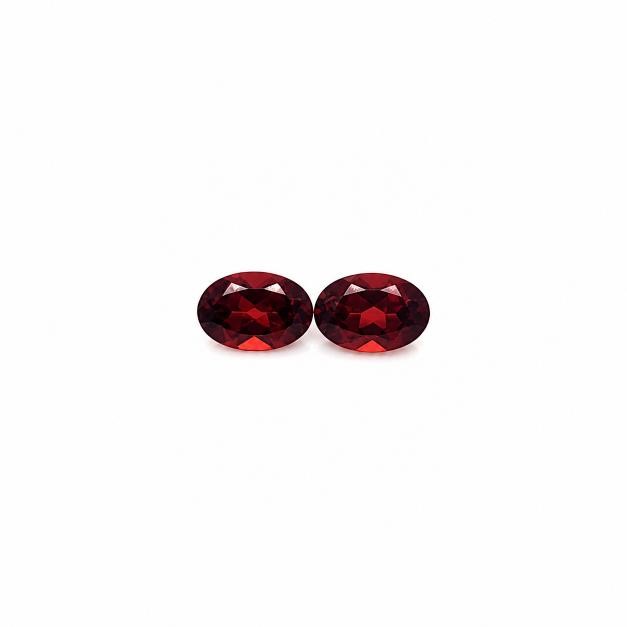 6 x 4 mm - 2 Pcs Oval Cut Garnet