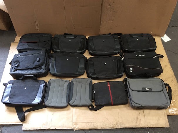 HP/Lenovo Mixed Brand and Model Laptop Bags (Lot of 13)
