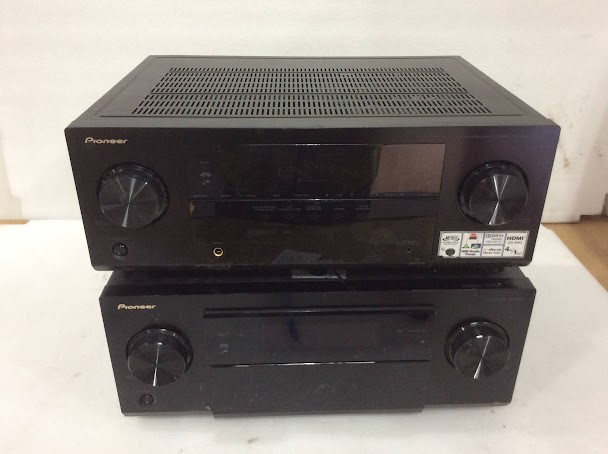Pioneer SC-2022-K&VSX-521-K AV Receiver (Lot of 2)