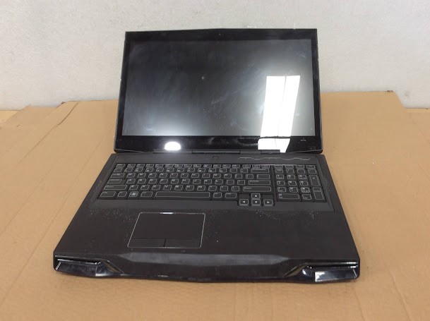 ALIENWARE M17xR3 Laptop i7-2670QM 4GBRAM/500GB