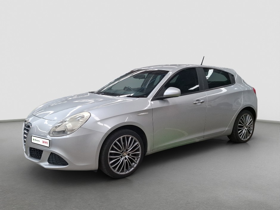 2013 Alfa Romeo Giulietta  Petrol