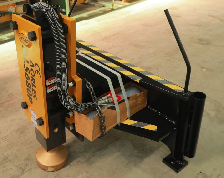 Unused Skid LYALS ALS680 Steer Hydraulic Breaker