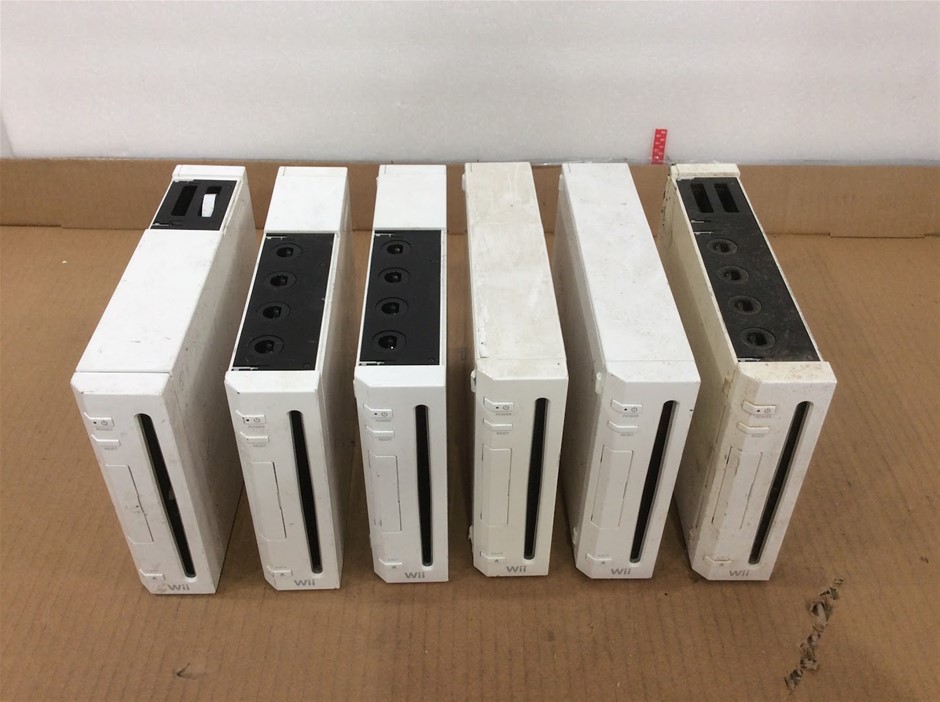 Nintendo RVL-001 (AUS) Wii Game Console (Lot of 6)