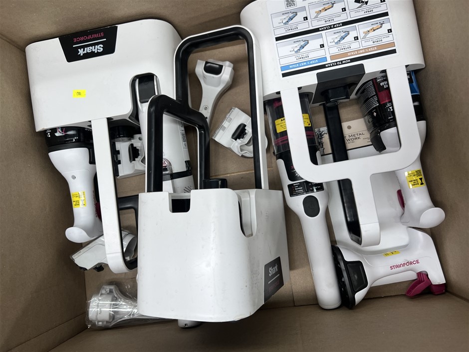 SHARK StainForce Portable Sport & Stain Cleaner parts.  NB: Photo as is. So