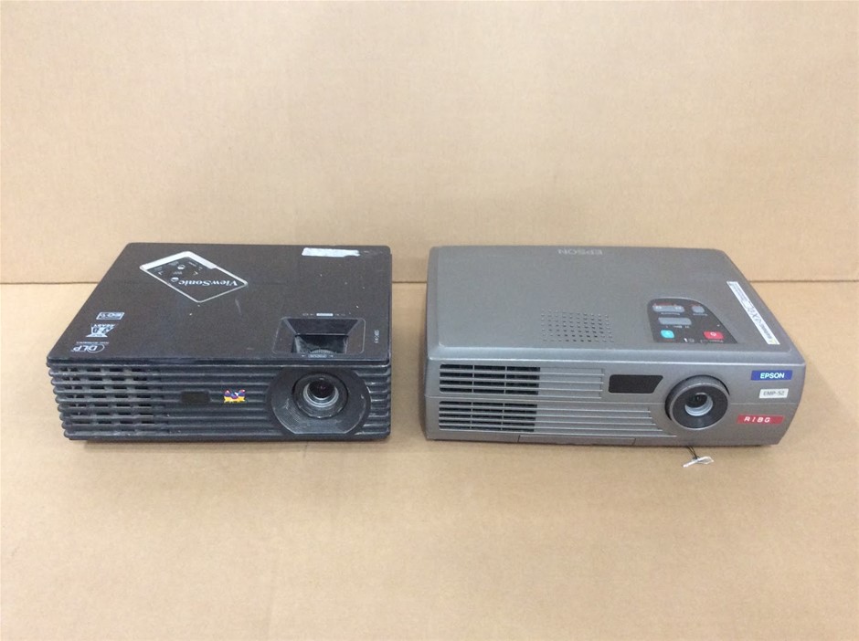 ViewSonic PJD5132 VS14926 DLP Projector + Epson EMP-52 LCD Projector