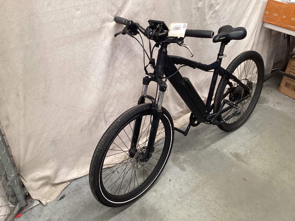 Black peddle Assisted E-Bike