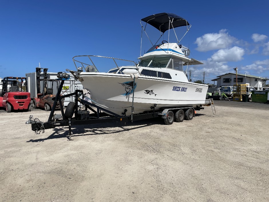 Savage Lancer 28 Flybridge