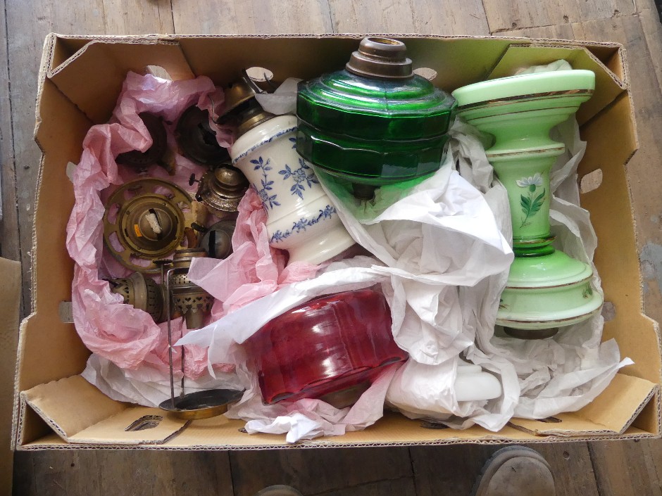 Antique & Vintage Ceramics And Collectables