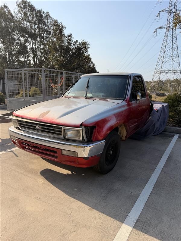 Overdue Storage: 1989 Toyota Hilux YN85R Ute