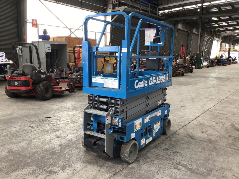 2017 Genie GS-1932 Electric Scissor Lift