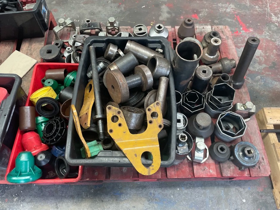 Seal Drivers, Lock Nut Impact Drivers and Truck Parts