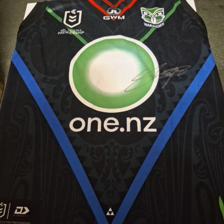SHAUN JOHNSON SIGNED NZ WARRIORS JERSEY