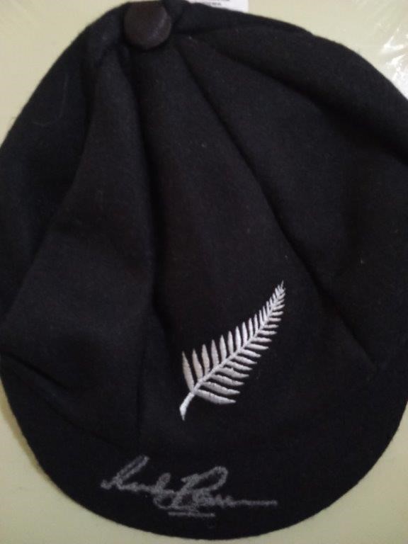 RICHARD HADLEE SIGNED NZ CRICKET CAP
