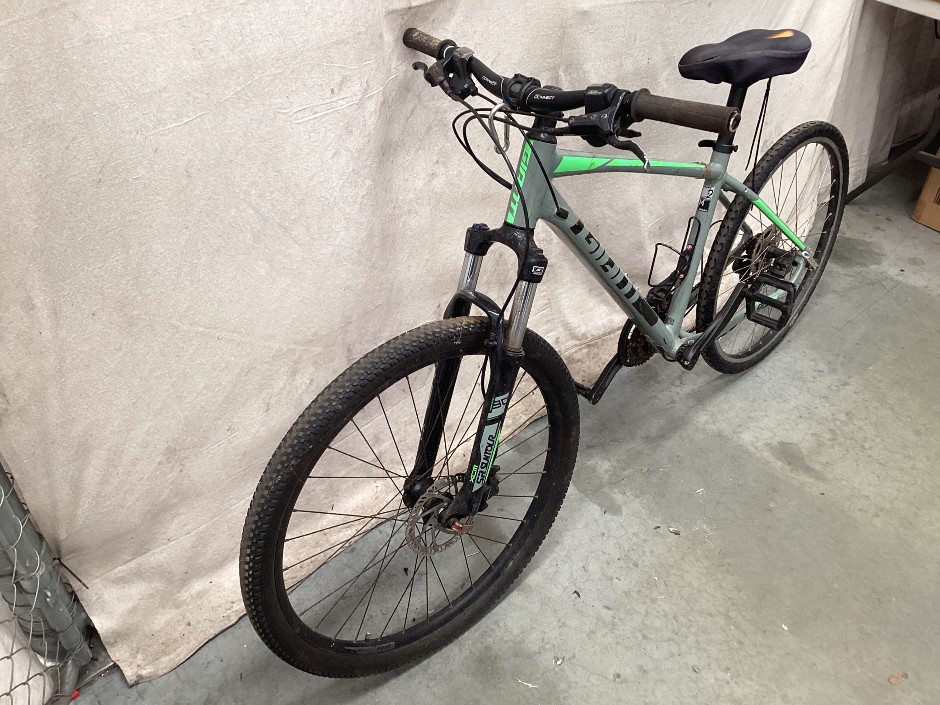 Giant Talon 275 Mountain Bike