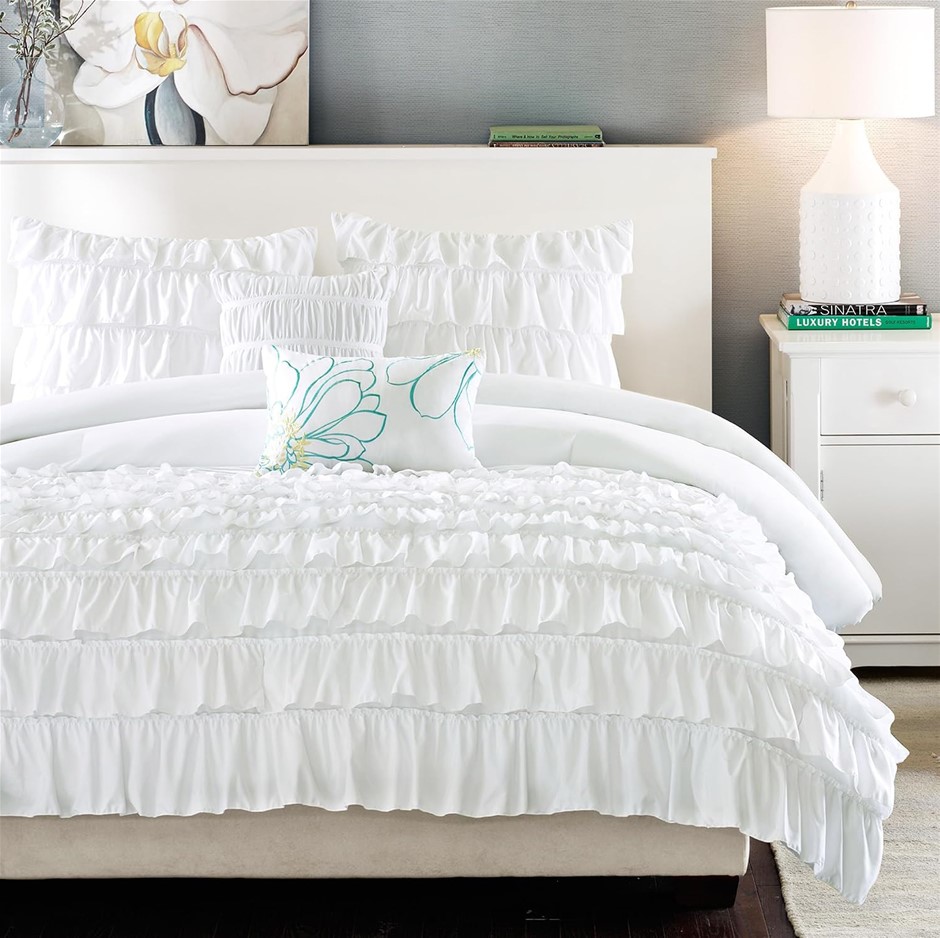 INTELLIGENT DESIGN Waterfall Comforter Twin