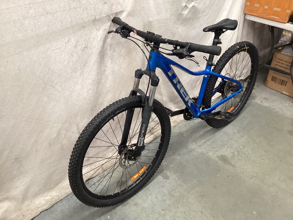 Trek Marlin 6 Mountain Bike
