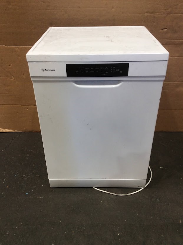 Westinghouse WSF6604WA Freestanding Dishwasher