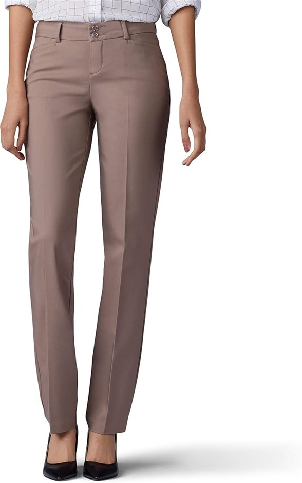 LEE Women's Secretly Shapes Relaxed Straight Pant, Size 18 Medium, Light Fa